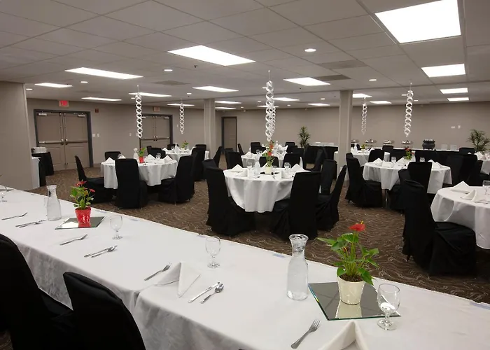Country & By Radisson, Fargo, Nd Hotel