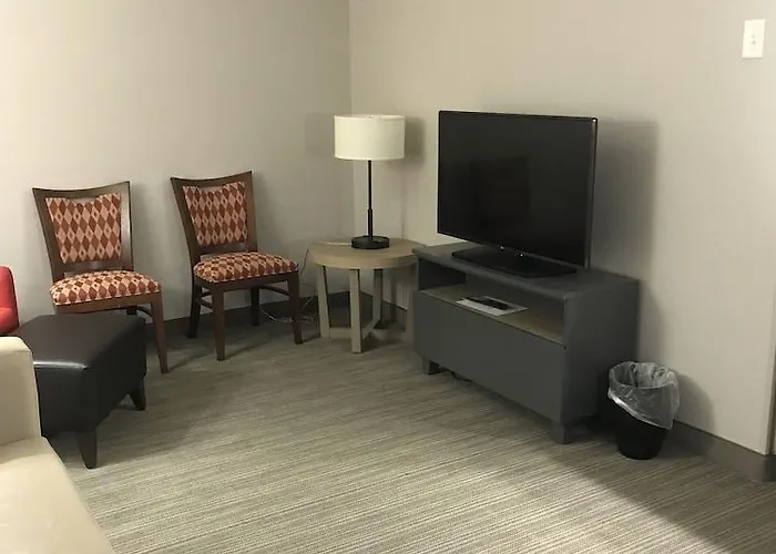 Country & By Radisson, Fargo, Nd 4*