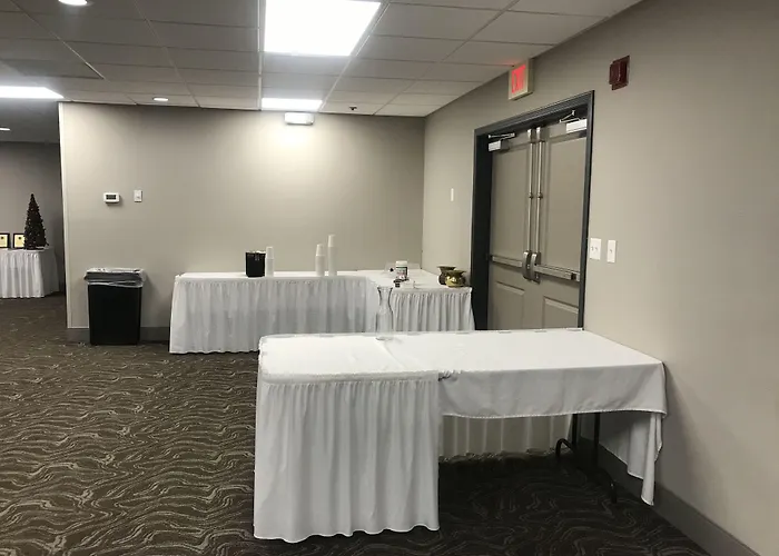 Hotel Country & By Radisson, Fargo, Nd 4*