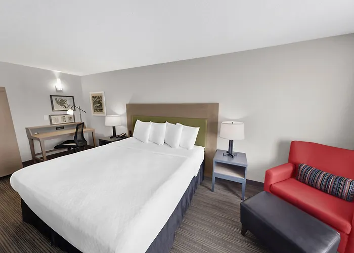 Country & By Radisson, Fargo, Nd 4*