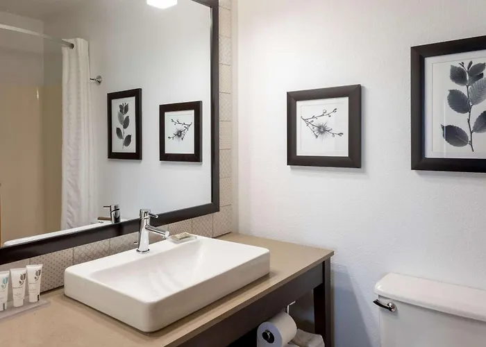 Country & By Radisson, Fargo, Nd Hotel 4*