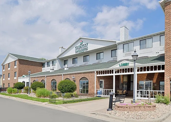 Country & By Radisson, Fargo, Nd Fargo