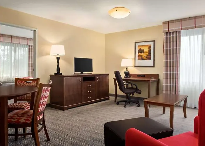 Country & By Radisson, Fargo, Nd