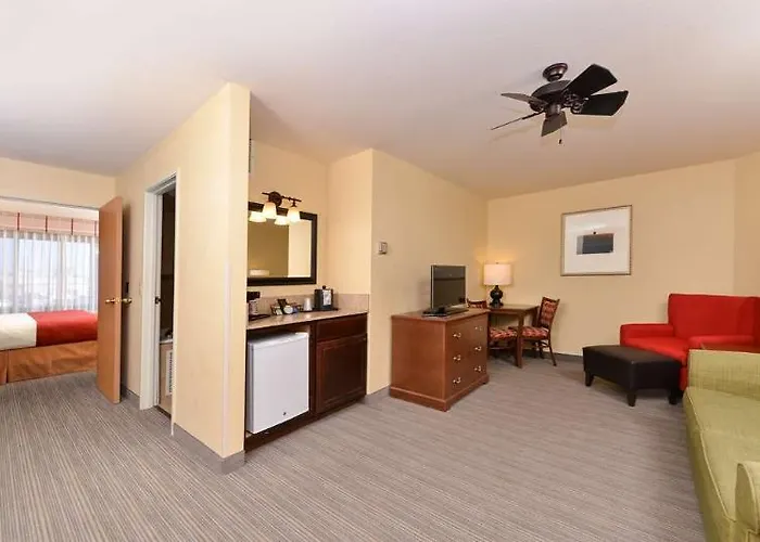 Country & By Radisson, Fargo, Nd Hotel Fargo