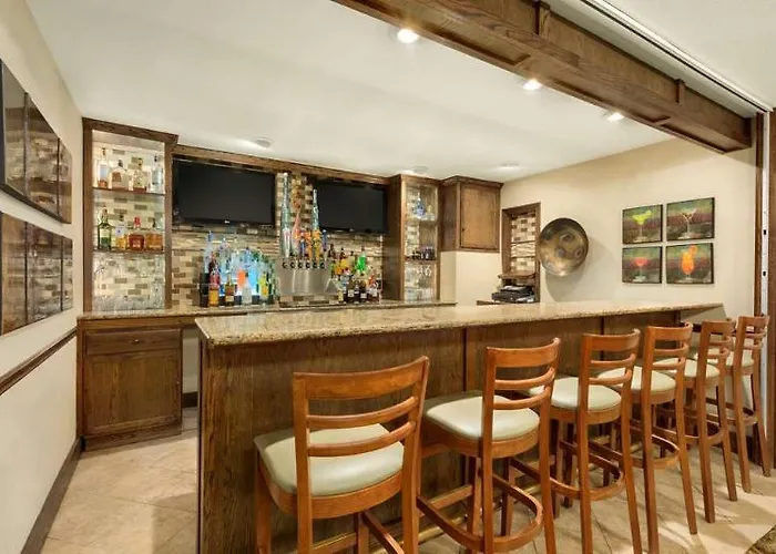Country & By Radisson, Fargo, Nd