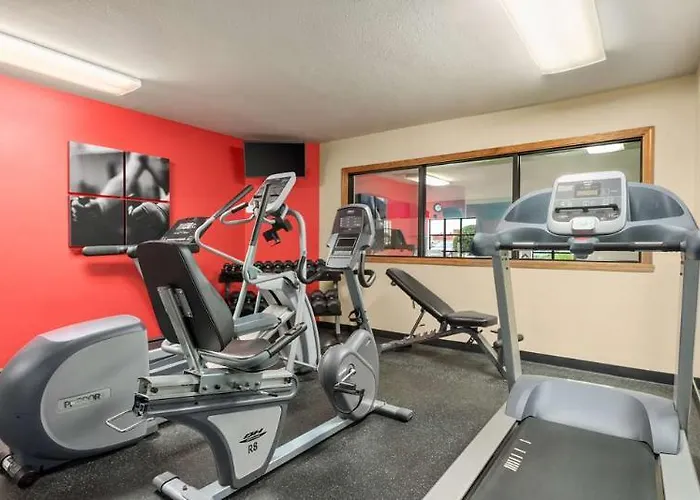Hotel Country & By Radisson, Fargo, Nd Fargo